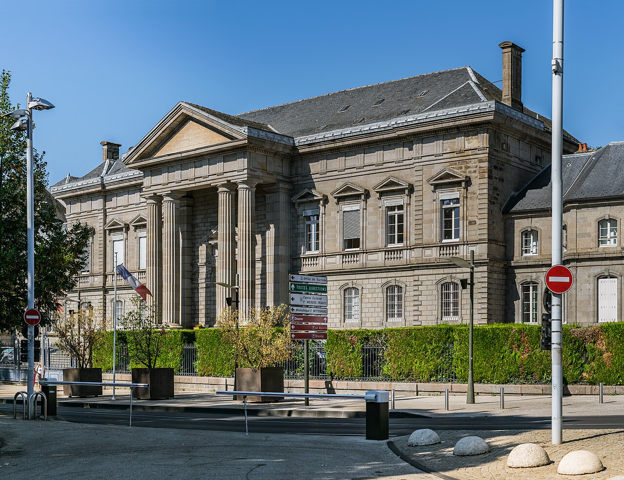 courthouse building Bangladesh — প্রতীকী ছবি